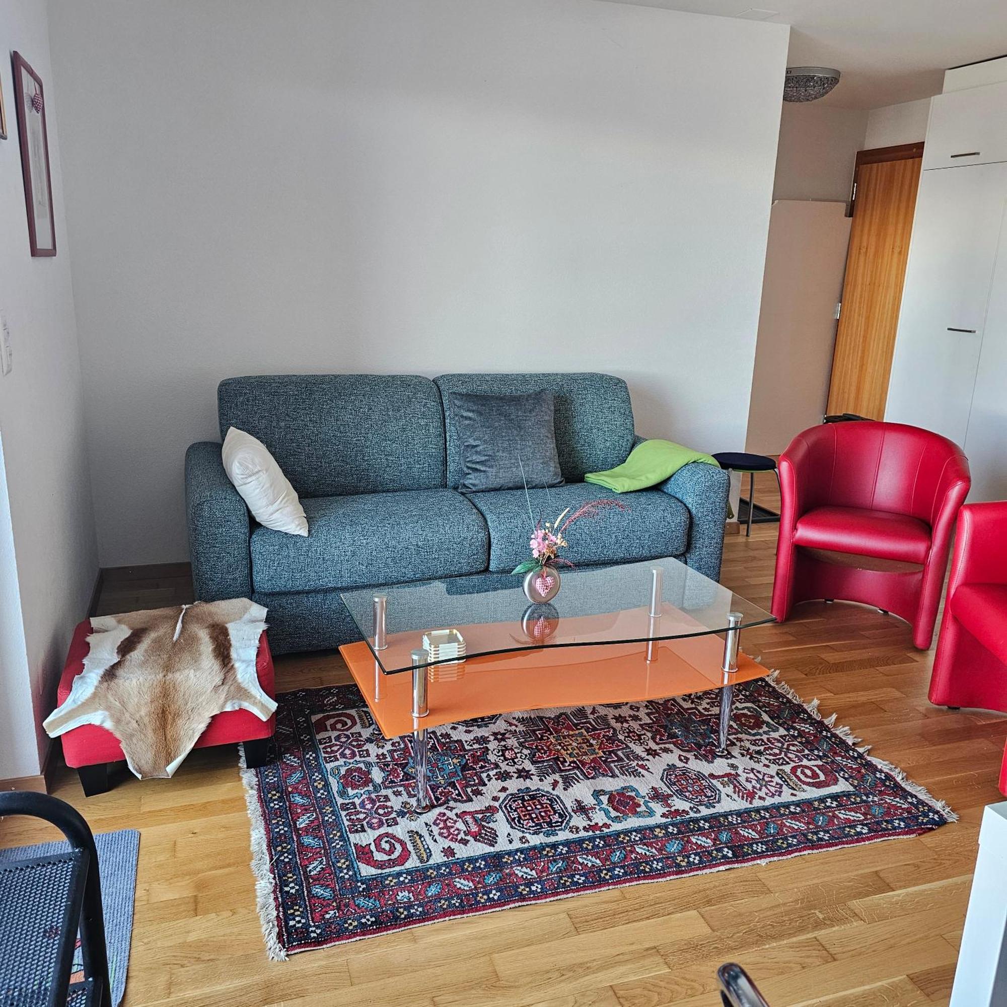 Appartement Meuble A Louer A Nax 外观 照片